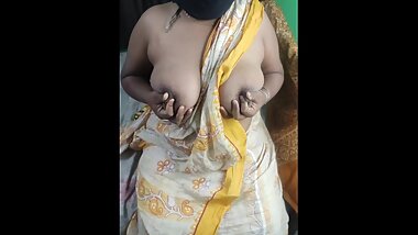 Indian Hot Bhabi Fingering her Pussy with Oils
