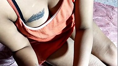 Randi Ko Ghar Bulakar Lund Chuswaya Aur Choda