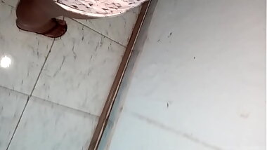 &quot_Fode meu C&uacute_ Vai&quot_ Diz a Morena Espetacular Gemendo Gostoso