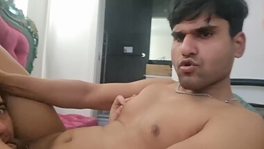Hot Bad Boy Indian Jock Sudhere Sharma Verbally Humiliated Husband Calling him his "pathetic Loser!"